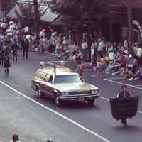          July 4: Casa Columbo Float in American Bicentennial Parade, 1976 picture number 3
   