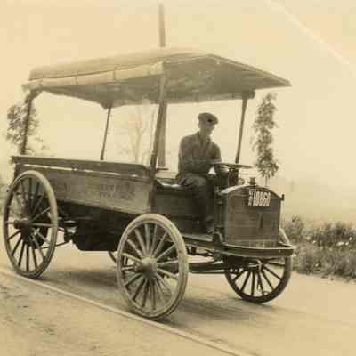 Hartmann Bros.: Hartmann Bros. Hardware Store Delivery Van, c. 1914