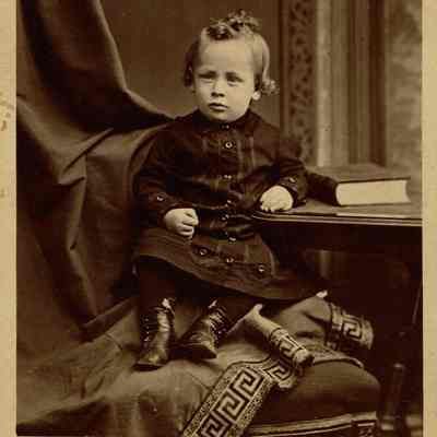 Hartshorn: Stewart Henry Hartshorn Studio Portrait, c. 1878