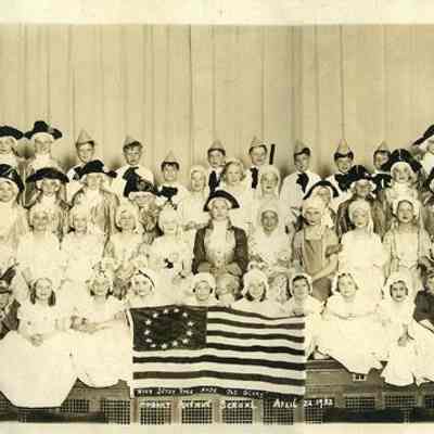 Short Hills School: Betsy Ross Pageant, 1932