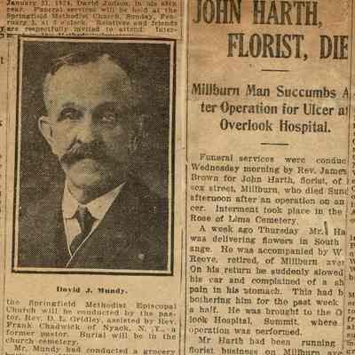 Wehrle Scrapbook: Mundy, Harth Obituaries