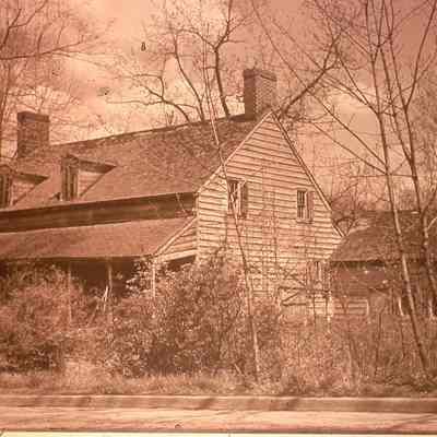 Morris Turnpike: Brant House