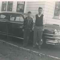 Thomas: Elmer E. Thomas and Paul Thomas at 919 Ridgewood Road, 1950