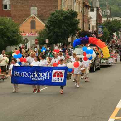 Sesquicentennial Parade: Burgdorff Realtors, 2007