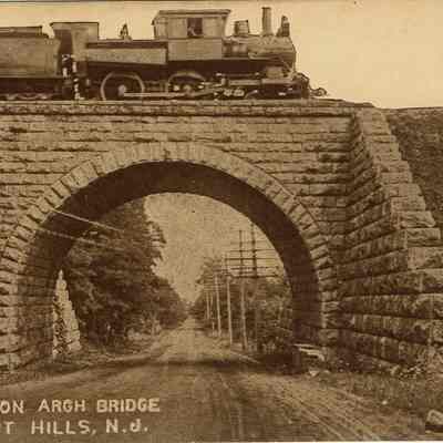 Railroad: Train on Arch Bridge, Short Hills