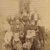 Bosworth: Unidentified Outdoor Family Photograph