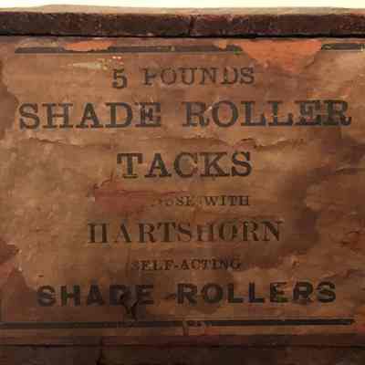Hartshorn Shade Roller: Hartshorn Shade Roller Tack Box