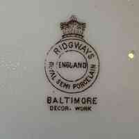          Parsil House: Ridgways Porcelain Chamber Pot, c. 1878-1920 picture number 3
   