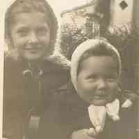          Mangold: Frances Wilson and Rex Mangold, c. 1941 picture number 2
   