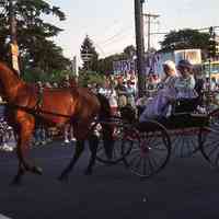          July 4: Participants in Colonial Costume in the American Bicentennial Parade, 1976 picture number 3
   