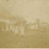 Bosworth: Unidentified Photograph of children and families in a park