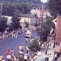          July 4: Spectators on Millburn Avenue at the American Bicentennial Parade, 1976 picture number 8
   