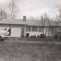          Hobart Avenue: 21 Hobart Avenue, 1956 picture number 2
   