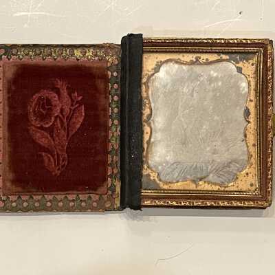 Left side of pocket frame 2