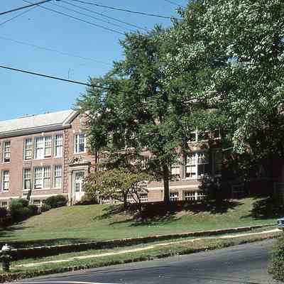 September 1975