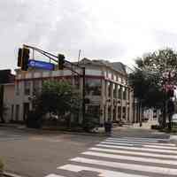          Southwest corner: Design Hub furniture store.
   