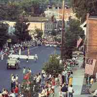          July 4: Spectators on Millburn Avenue at the American Bicentennial Parade, 1976 picture number 9
   