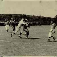          Football: End Run by Bill Mauger picture number 1
   