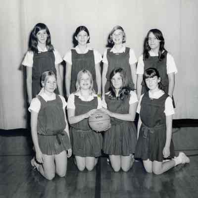 Short Hills Country Day School: Girls Basketball Team, 1968