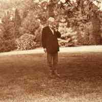 Hartshorn: Stewart W. Hartshorn in Backyard