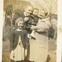 Mangold: William Mangold, Francis Wilson, Rex Mangold and "Nina Lettie", c. 1941