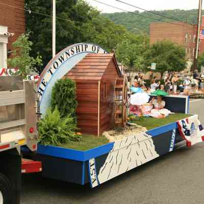 Sesquicentennial Parade: Township of Millburn Float, 2007