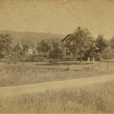461 Wyoming Avenue, Woolsey House with 2 Women & Children