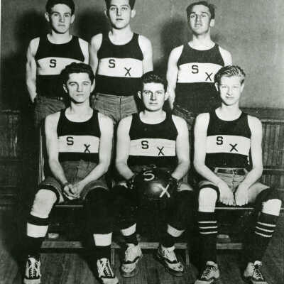S.X. Club: S.X. Basketball Team, c. 1914-16