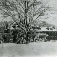 Hartshorn: 18 Crescent Place Residence, Winter Scene