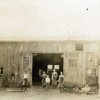 Tichenor: Tichenor's Blacksmith Shop, c. 1900