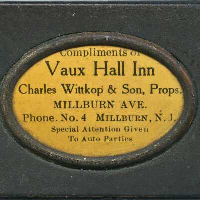 Vaux Hall Inn Pen Nib Box