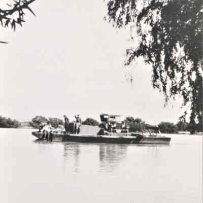 Colorado River- ferries; near Cottonwood Island, 1920s [