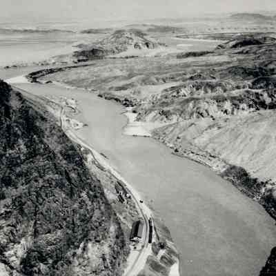 Hoover Dam construction: railroad: Canyon Railroad
