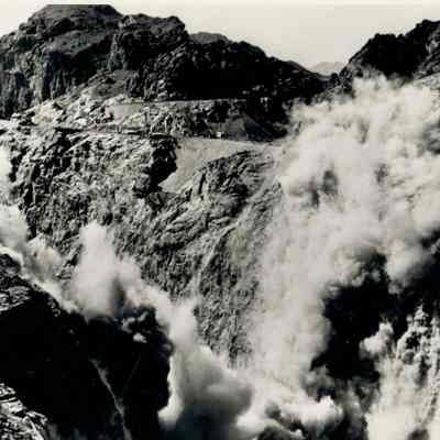 Hoover Dam construction