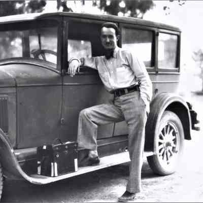 Elton Garrett, c. 1931-32