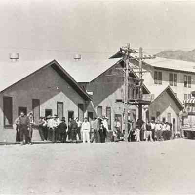 Boulder City - Anderson Brothers mess hall: gathering for lunch, c. 1932