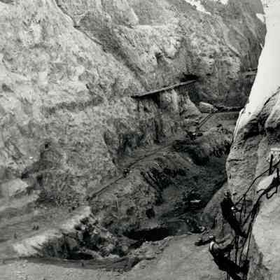 Hoover Dam construction