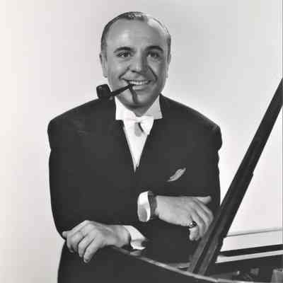 Jose Iturbi publicity still from Two Sisters and a Sailor, 1943