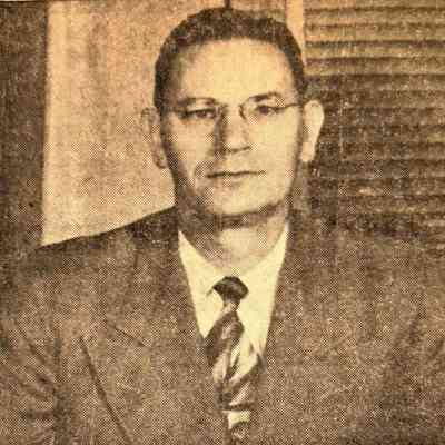 Earl. J.D. and Jeanne and family