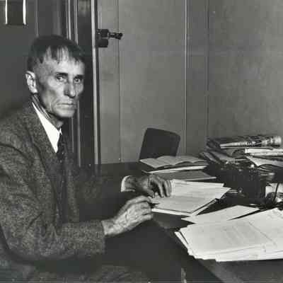 Sims Ely, November 1931