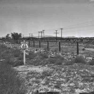 Roads and streets: Route 66 through Arizona