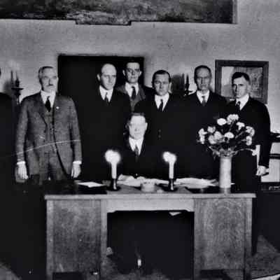 Colorado River Commission signing the Colorado River Compact on November 24, 1922 at Santa Fe, New Mexico