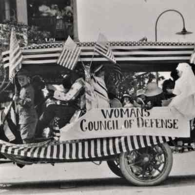 Las Vegas WWI parade- Woman's Council of Defense, 1917