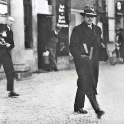 Archduke Otto Hapsburg in Berlin, 1933 (hat)