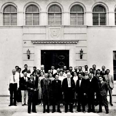 0002:0551: U.S. Bureau of Reclamation personnel at the administration building