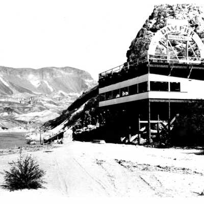 Hoover Damtourists: Boulder Dam Pier, Boulder City Library, "Graphic Views of Hoover Dam"