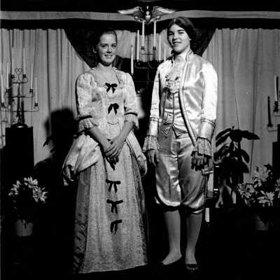 Martha and George Washington, 1971