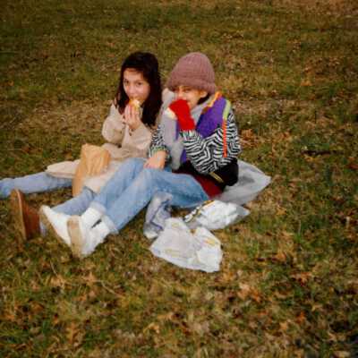 Girls eating lunch