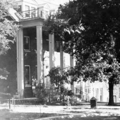 Building on Ward-Belmont campus