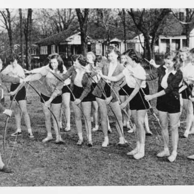1948 Ward-Belmont archery lesson